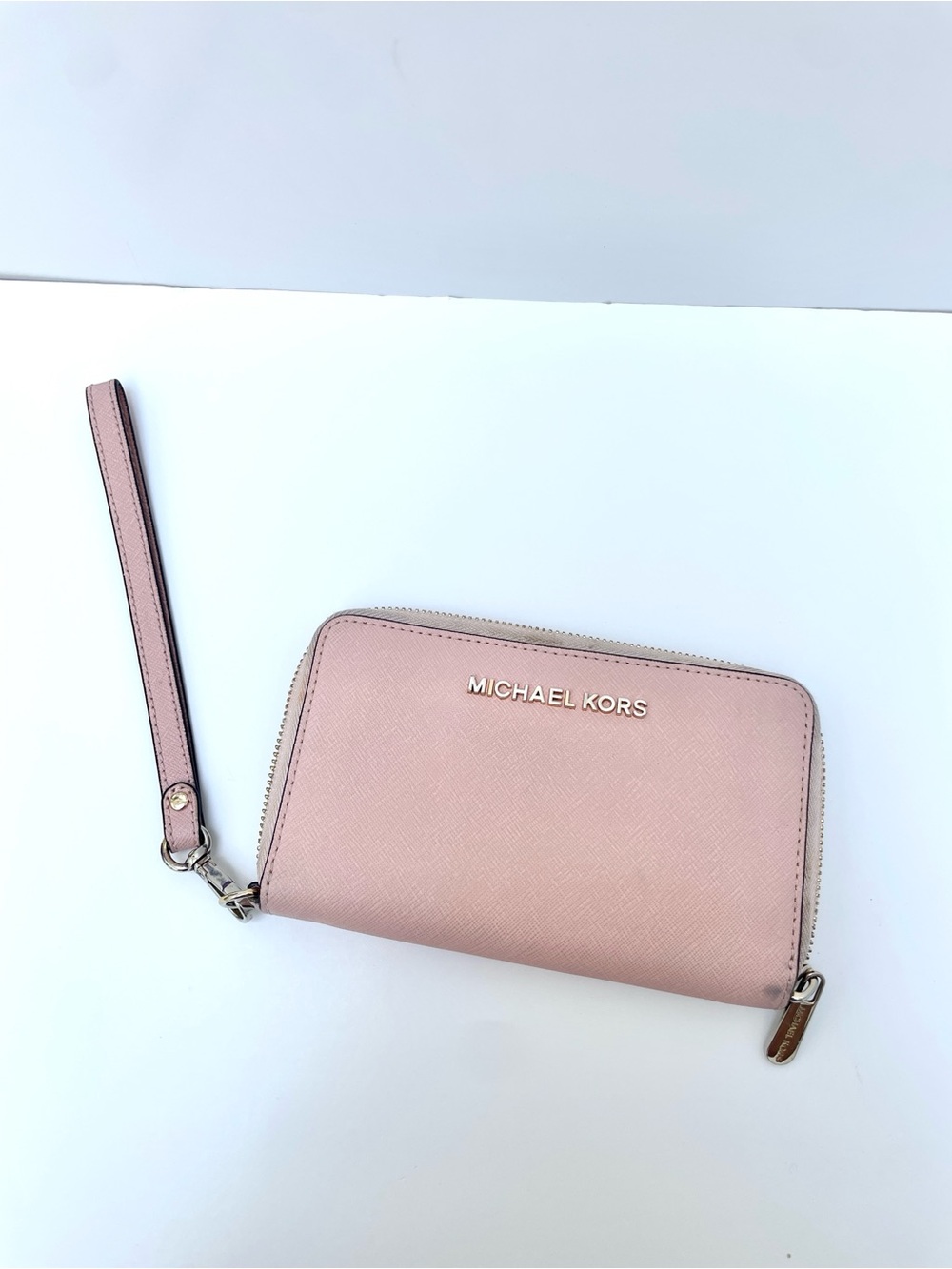 MICHAEL KORS Pink Wristlet Wallet